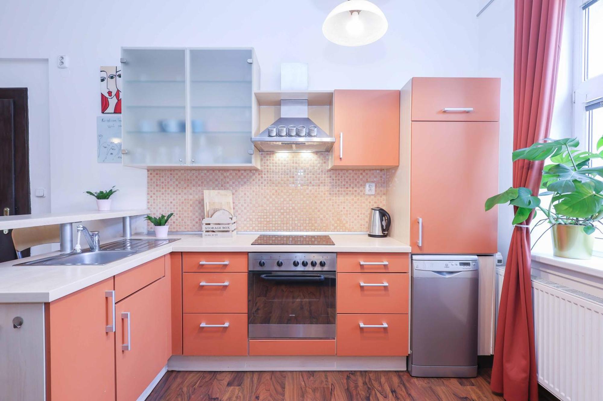 Cozy & Spacious Family Stay Near Train Station Bratislava Exterior foto